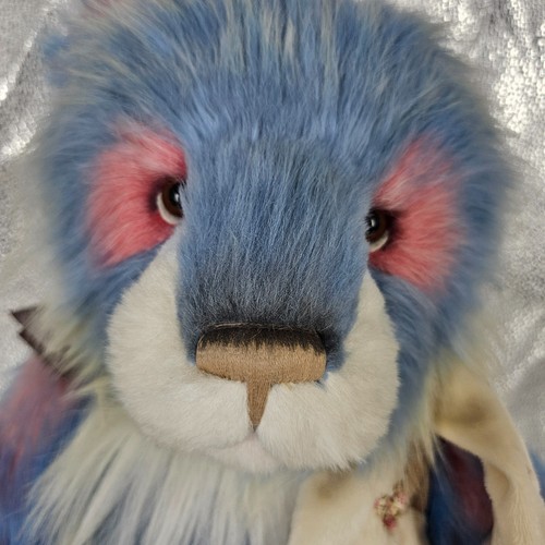 Charlie bears helter - charlie,
