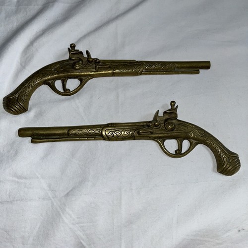 Coppia pistole duello in - di,