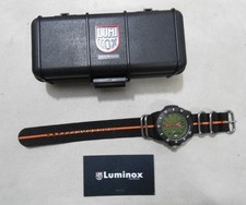 Orologio al quarzo Luminox Navy Seal serie 3600 quadrante verde #3617 (DISPLAY)