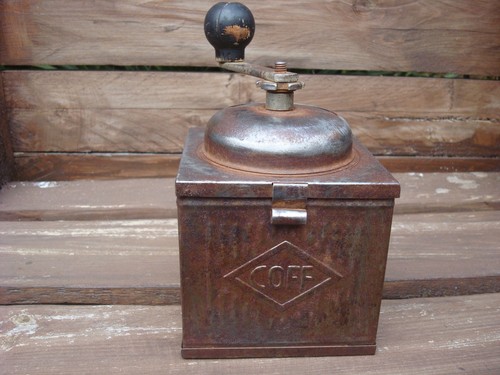 Antico macinino per caffe - antico,