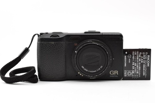 Fotocamera digitale compatta