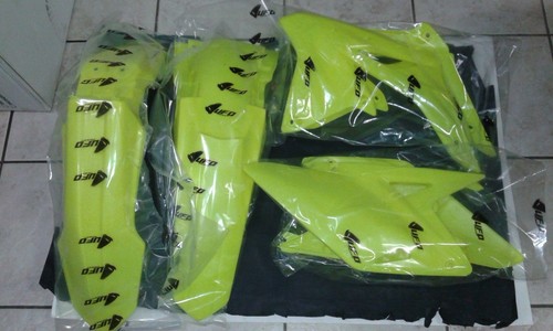 Kit plastiche suzuki - plastiche,