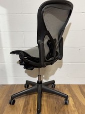 Sedia Herman Miller Aeron -
