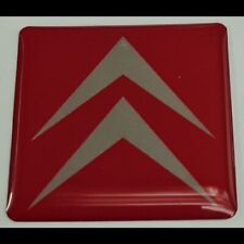 Nuovissimo distintivo cover