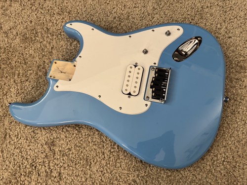 Squier stratocaster body sonic - squier,