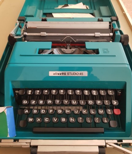 Macchina scrivere olivetti - da,