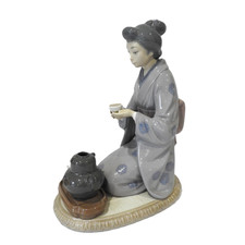 LLADRO #5122 August Moon