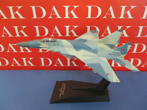 Die cast 100 - die,