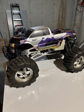 HPI Savage 25 4x4 scala 1/8