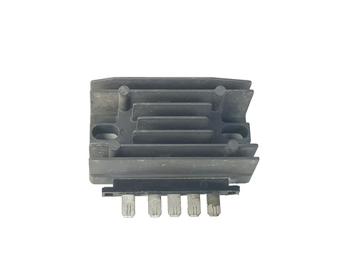 Regolatore tensione - regolatore,