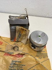 FIAT 131 1365cc PISTONE MOTORE