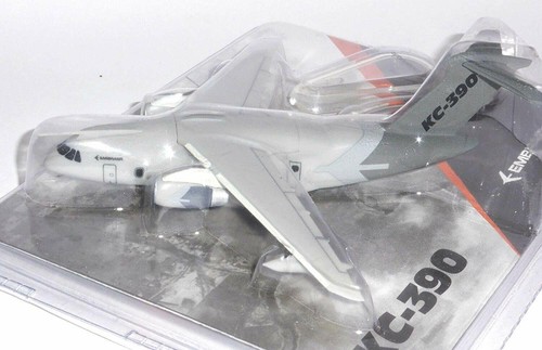 Lupa embraer 390 - embraer,, scale