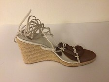 Sandali Etro con zeppa alta in corda e lacci in pelle alle caviglie