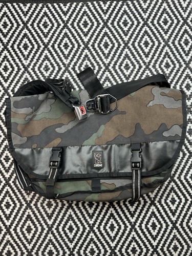 Borsa messenger mimetica