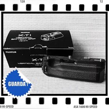 FUJIFILM VG-XT1 - VERTICAL