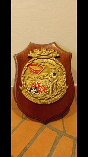 Crest celebrativo del - , 6°