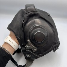 Casco invernale in pelle