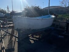 barcha gozzo da pesca per abbandono tempo 