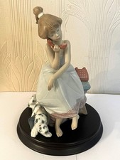 Lladro 5466 Chit Chat statuina