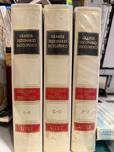 Dizionario dei personaggi - dizionario,