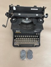 Macchina da scrivere Olivetti