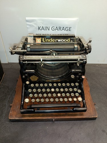 Macchina scrivere underwood - da,