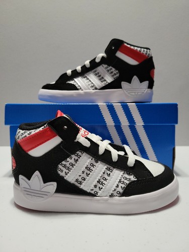 Scarpe sneakers sportive