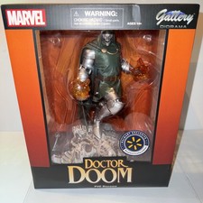 Doctor Doom - Diorama in PVC