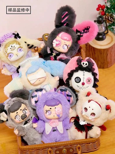 Autentica bambola peluche