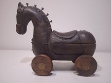 Antico cavallino  di legno