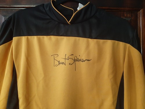 Costume uniforme autografata