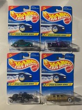 Hot Wheels Set Completo di 4