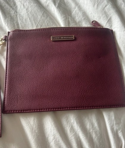 Tommy hilfiger busta - #hilfiger,