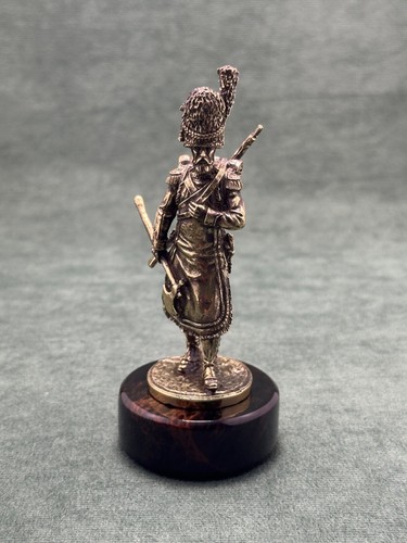 Statuetta soldato esercito