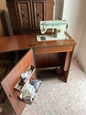 Macchina Da Cucire A Pedale Anni 70’