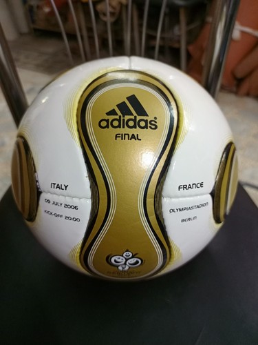 Adidas teamgeist berlin - adidas, 2006