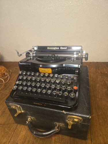 Macchina scrivere portatile - scrivere,