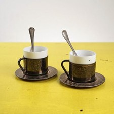 coppia di tazzine in ceramica