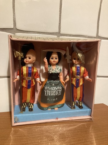 Bambole souvenir vaticano roma - souvenir,