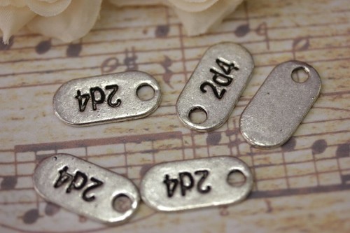 Charm con scritta - 10,