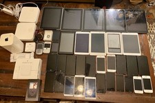 Lotto di 26 cellulari, 10