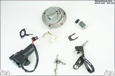 blocchetto contatto chiave con tappo benzina e serratura Benelli BN 302 S 19 20