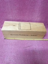 cassa di legno vuota  del vino da 1 bot magnum Barolo Luciano Sandrone da 1,5 lt