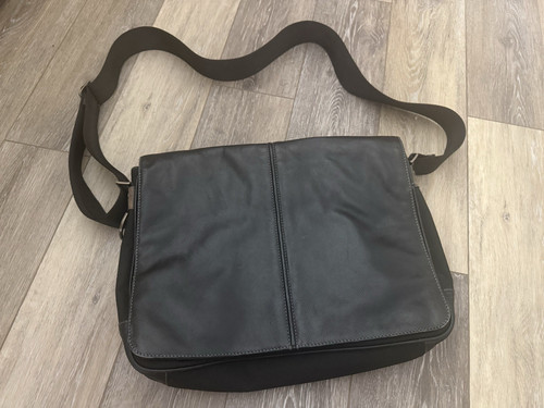 Boconi leather messenger - boconi,