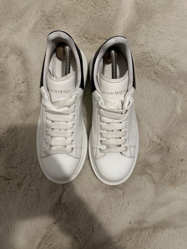 Scarpe sneakers originali