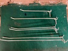 Lotto + 150 ganci vari per pannelli forati in ferro zincato cromato Ø 5 / 3,4 mm