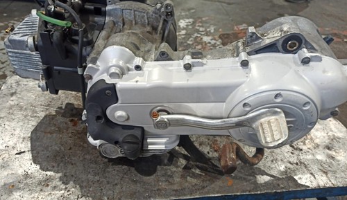 Motore semi completo - motore,