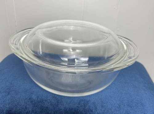Vintage pyrex quart - pyrex, 1