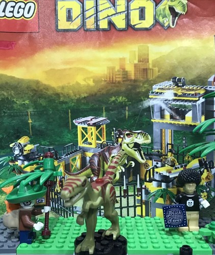 Lego dino hunters mini figure - lego,