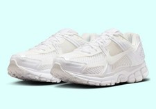 Nike Zoom Vomero 5 "Triple